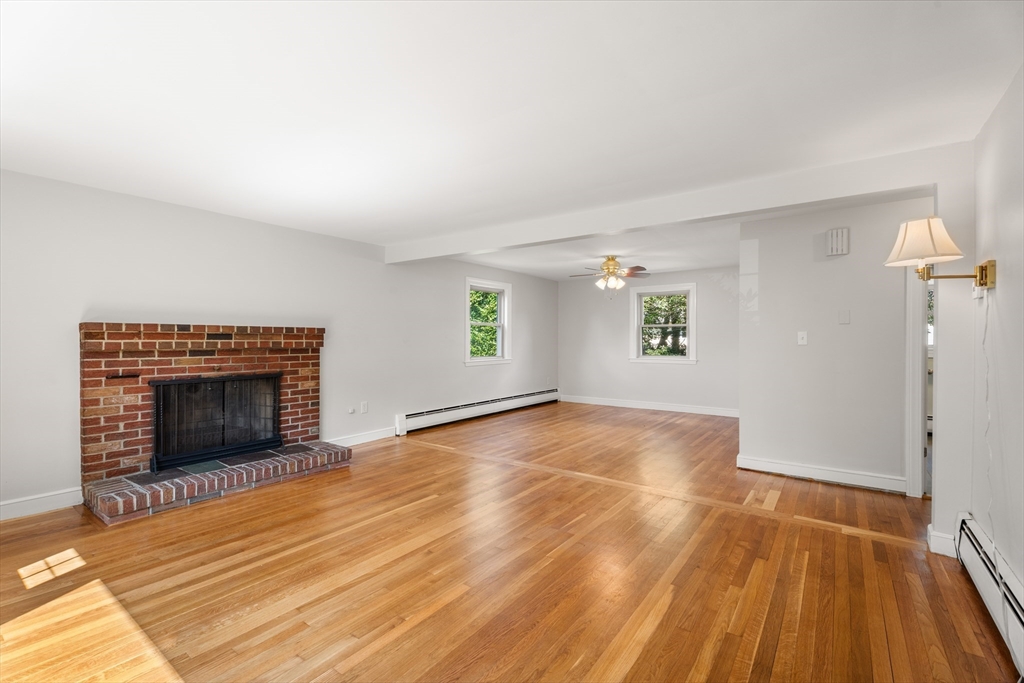 20 Oakhurst Road Beverly, MA 01915 - Photo 7 of 42 Gallery Image 7