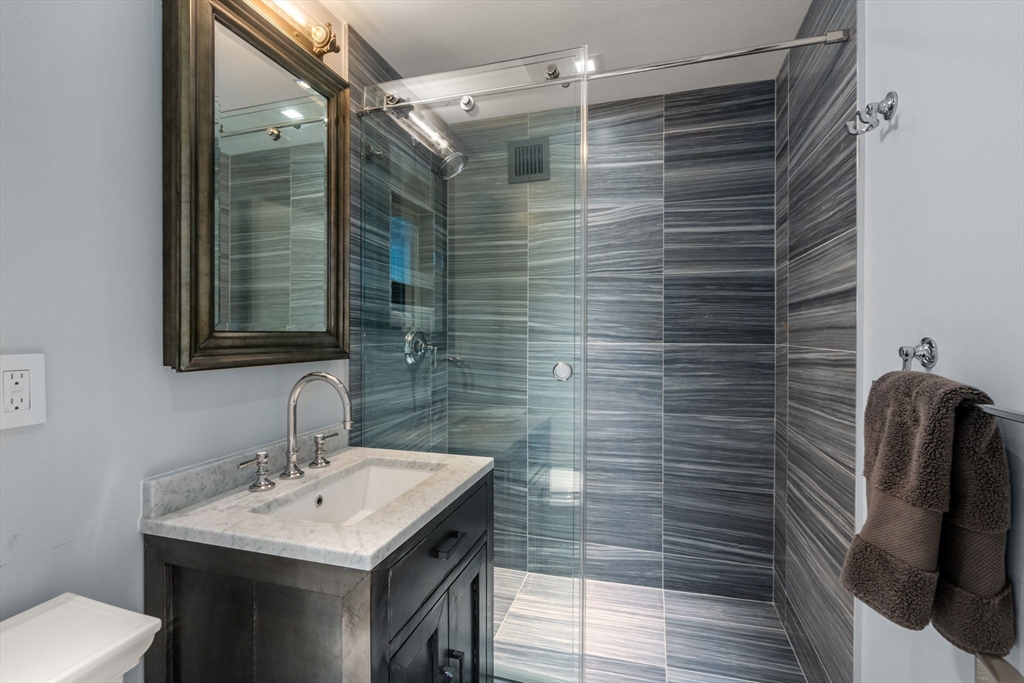 85 East India Row, Unit 26AB Boston, MA 02110 - Photo 21 of 34