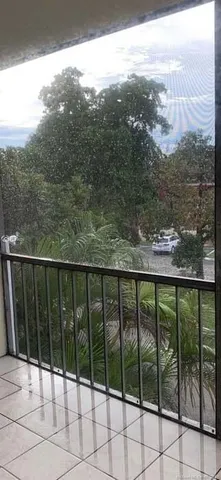 $1,900 | 4176 Inverrary Drive, Unit 303, Lauderhill, FL 33319