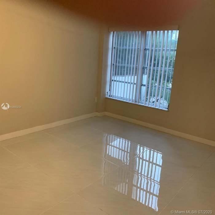 4176 Inverrary Drive, Unit 303 Lauderhill, FL 33319 - Photo 7 of 14