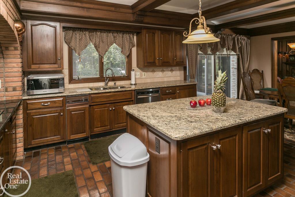 5941 Southgate Road Rochester, MI 48306 - Photo 21 of 71