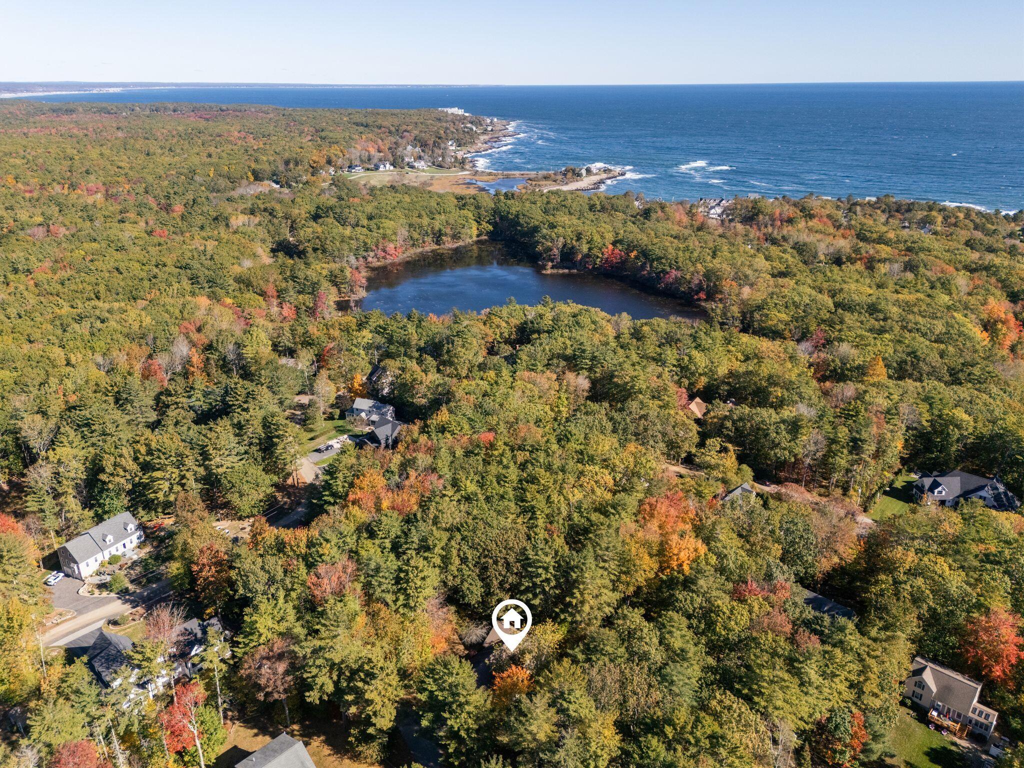 6 Passaic Road Cape Neddick, ME 03902 - Photo 6 of 35 Lake Carolyn & The Cliff House