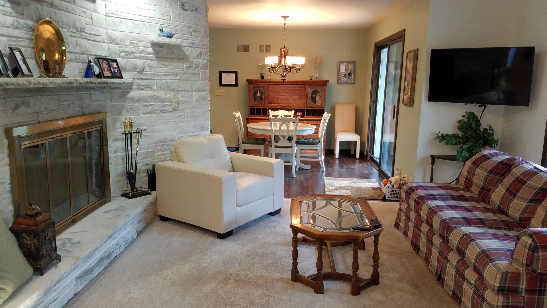 277 Greenwood Road Elgin, IL 60120 - Photo 4 of 29