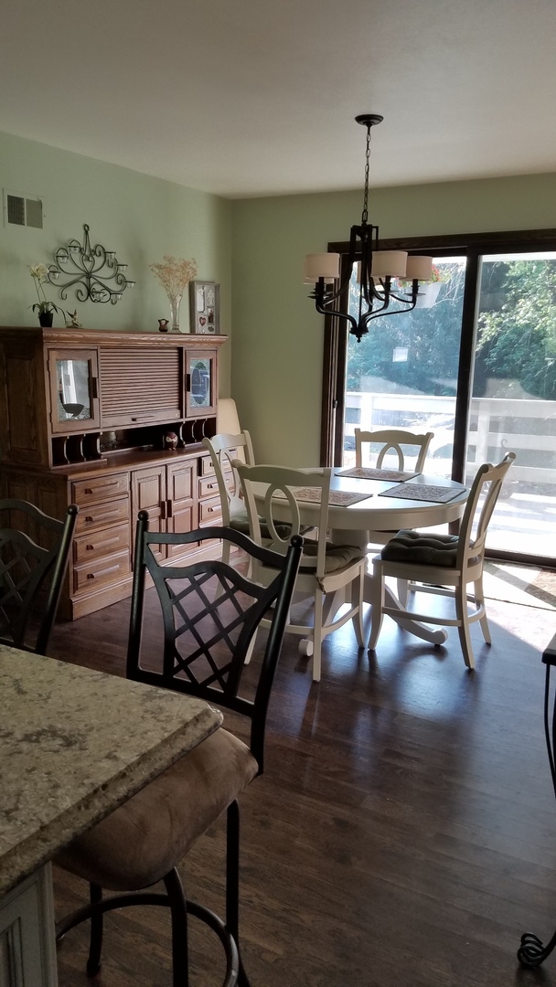 277 Greenwood Road Elgin, IL 60120 - Photo 10 of 29