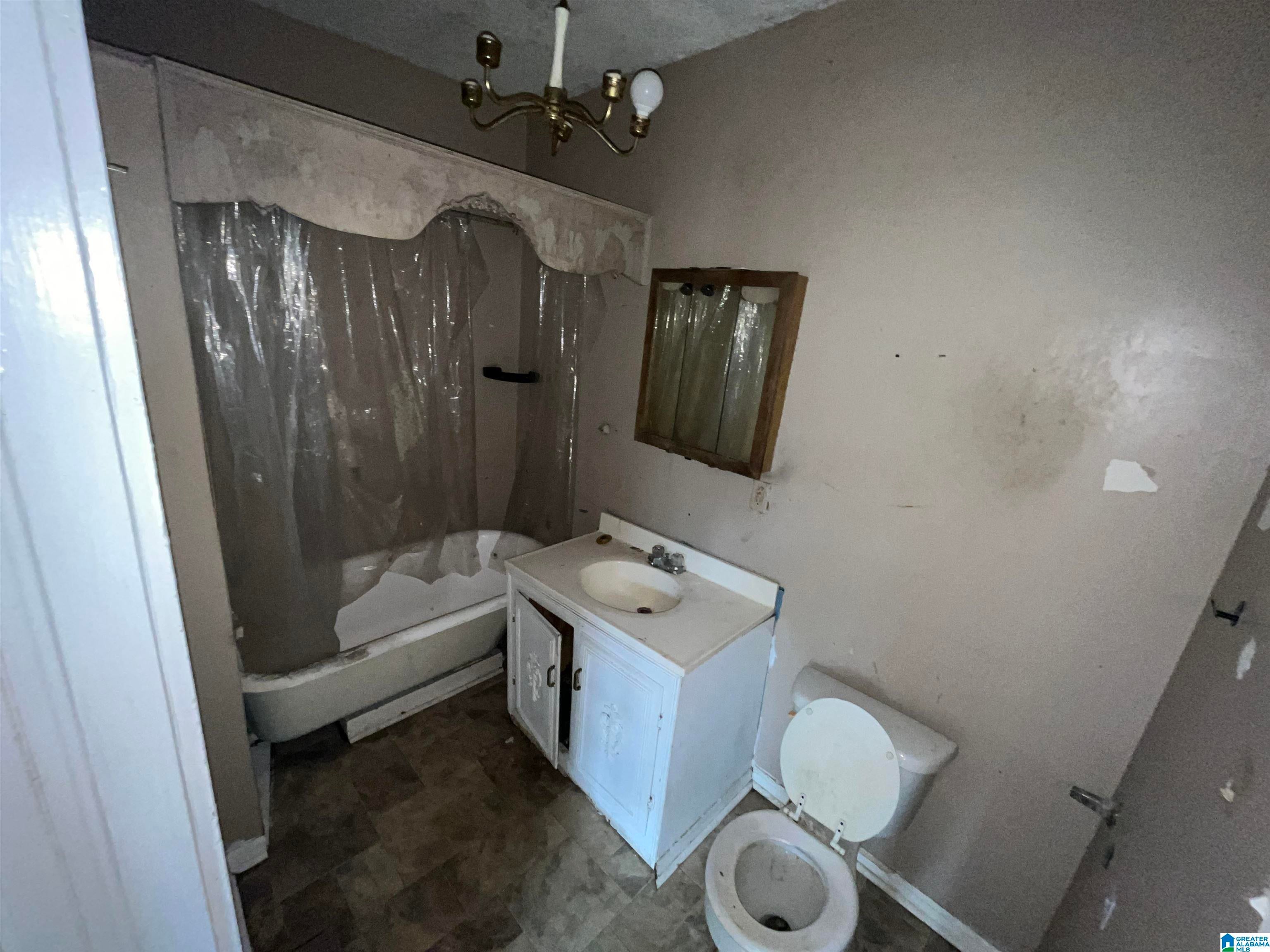 311 Rutledge Drive Midfield, AL 35228 - Photo 4 of 5 Gallery Image 4
