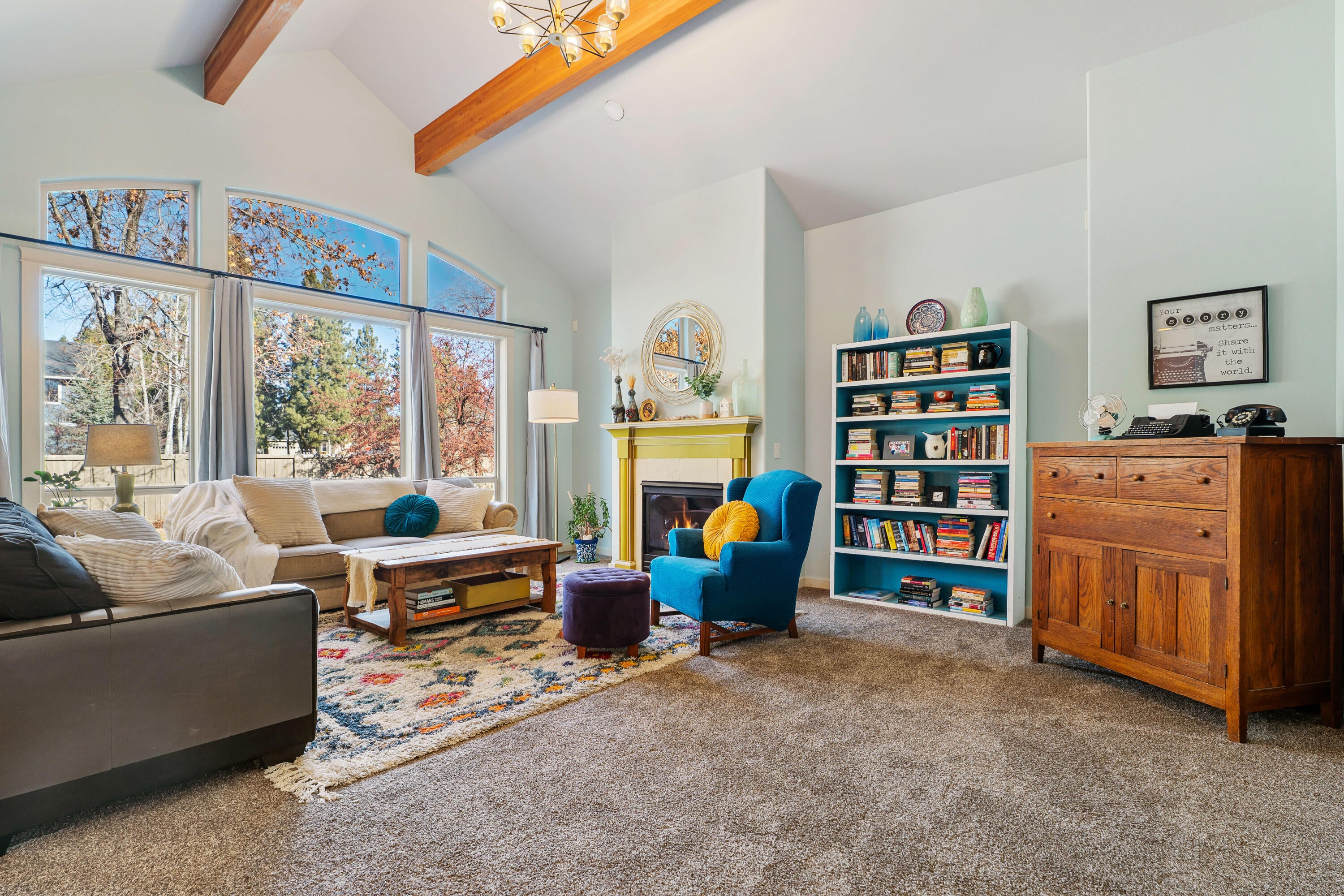 19525 Sugar Mill Loop Bend, OR 97702 - Photo 9 of 55 02-Living Room