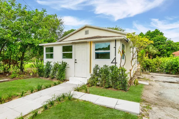 $459,000 | 114 Northwest 10th Avenue, Delray Beach, FL 33444