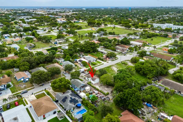$459,000 | 114 Northwest 10th Avenue, Delray Beach, FL 33444