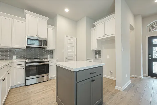 $2,500 | 4243 Colony Lane, Missouri City, TX 77459