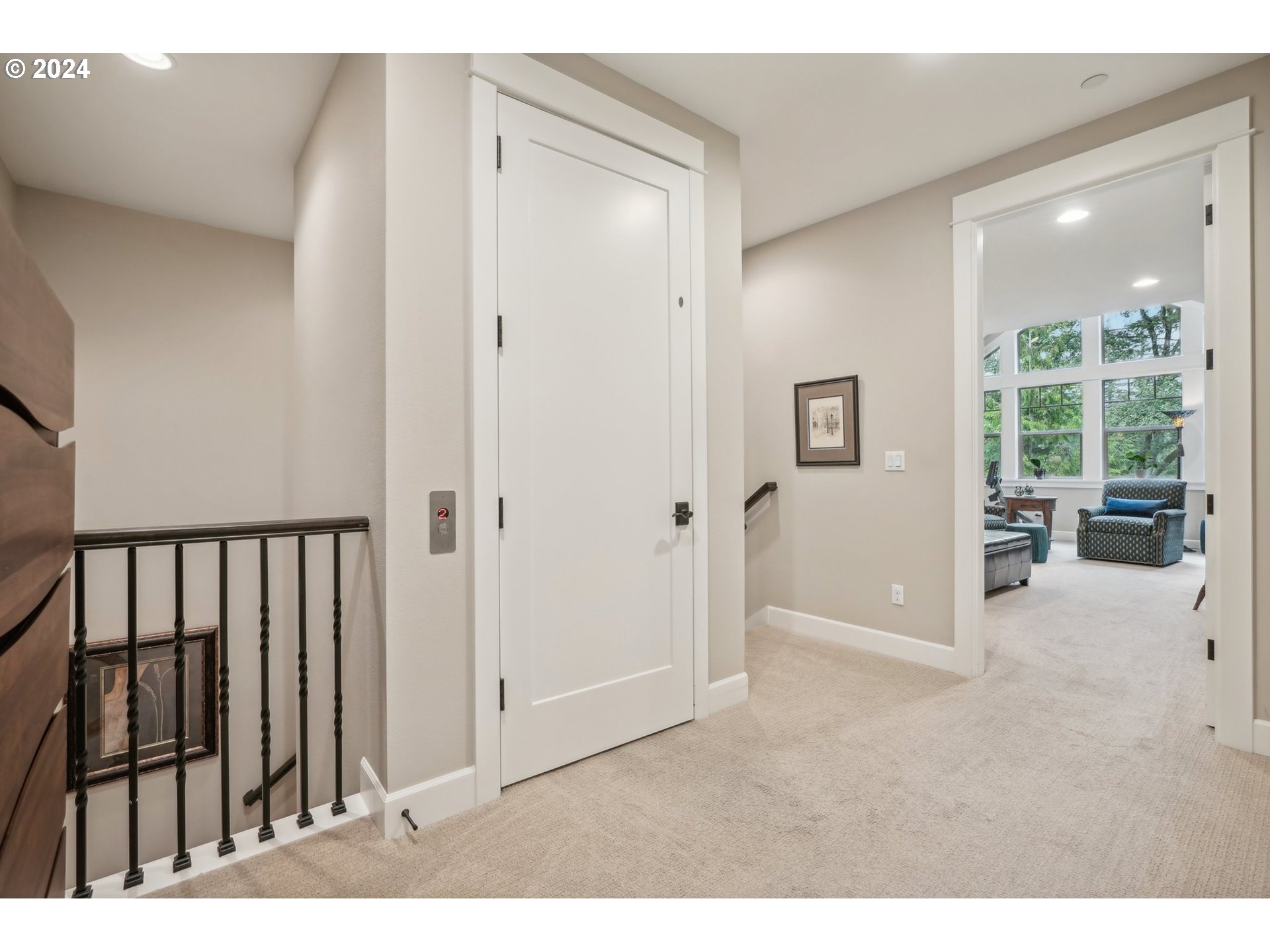 7606 Northwest Payne Street Camas, WA 98607 - Photo 28 of 38 a view of a hallway with wooden floor and windows