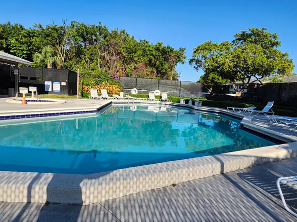 $1,900 | 545 Trace Circle, Unit 105, Deerfield Beach, FL 33441