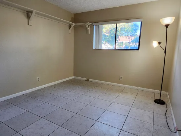 $1,900 | 545 Trace Circle, Unit 105, Deerfield Beach, FL 33441