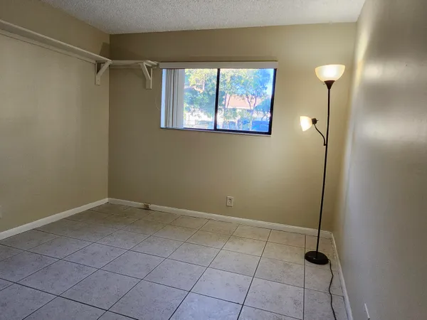 $1,900 | 545 Trace Circle, Unit 105, Deerfield Beach, FL 33441