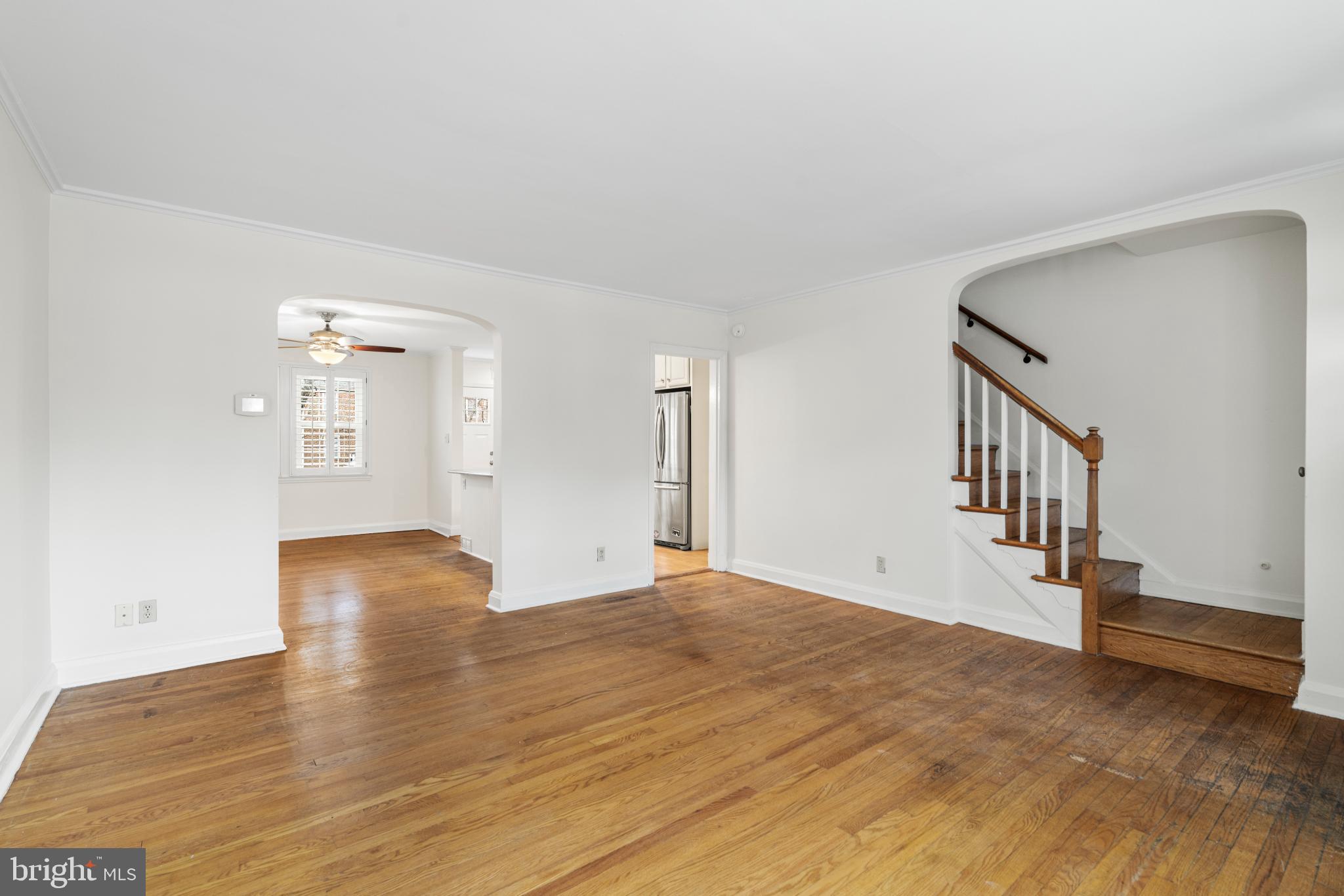 121 Hopkins Road Baltimore, MD 21212 - Photo 4 of 22 Spacious living area with classic charm.