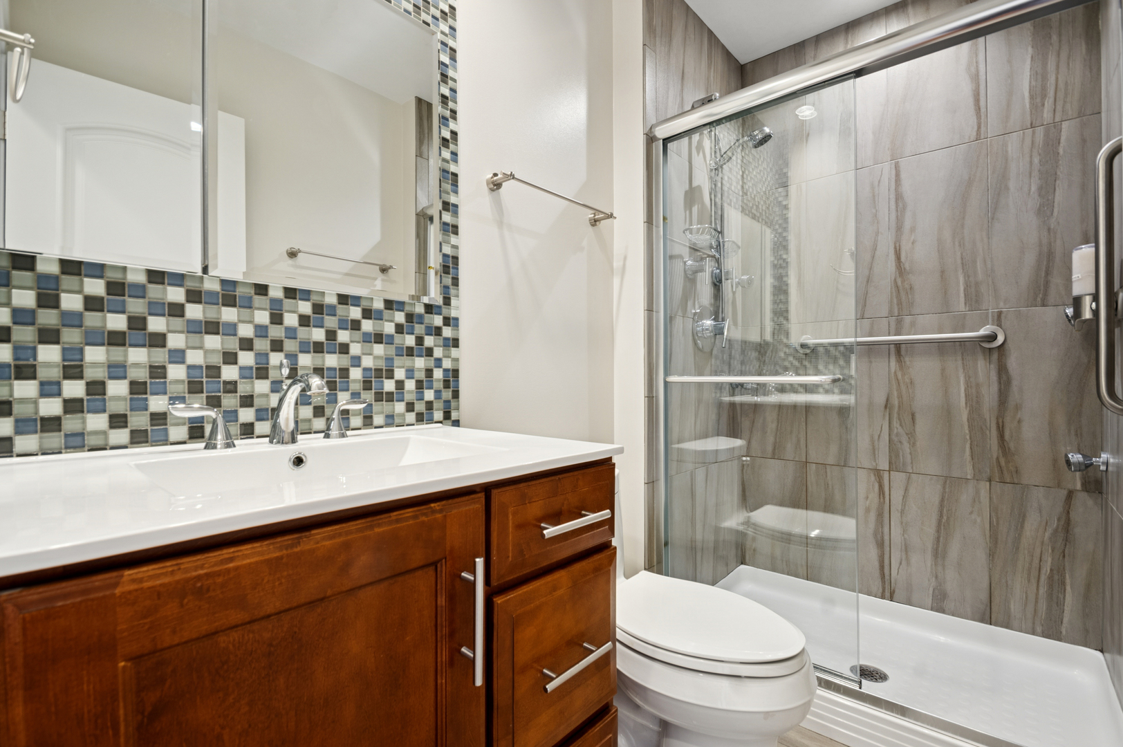 8455 Chester Avenue Niles, IL 60714 - Photo 12 of 27