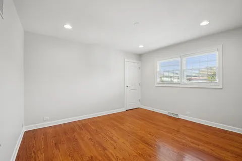 $599,999 | 8455 Chester Avenue, Niles, IL 60714