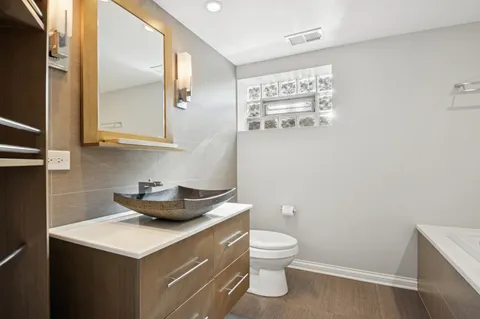 $599,999 | 8455 Chester Avenue, Niles, IL 60714