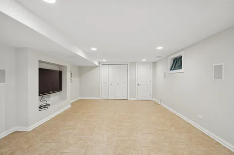 $599,999 | 8455 Chester Avenue, Niles, IL 60714