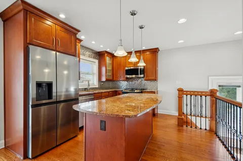 $599,999 | 8455 Chester Avenue, Niles, IL 60714