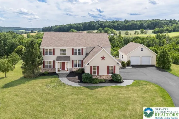 $799,900 | 2912 Silver Creek Circle, Kutztown, PA 19530