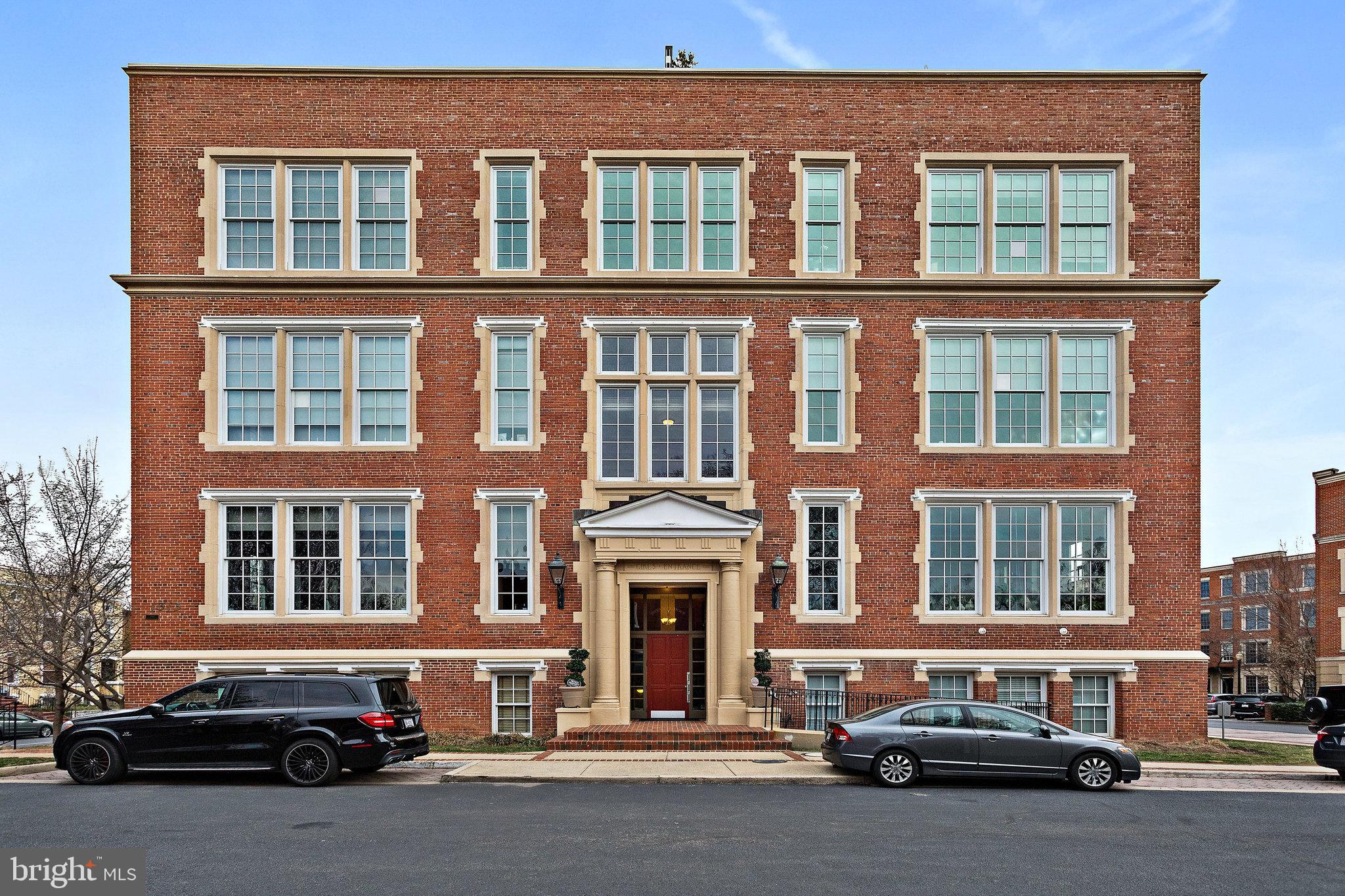 1315 Independence Avenue Southeast, Unit 8 Washington, DC 20003 - Photo 5 of 43 Enter via Girls Entrance PKG spot directly across