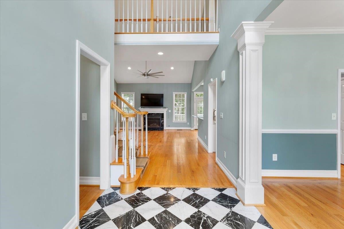1044 Green Ridge Road Christiansburg, VA 24073 - Photo 9 of 97 Gallery Image 9