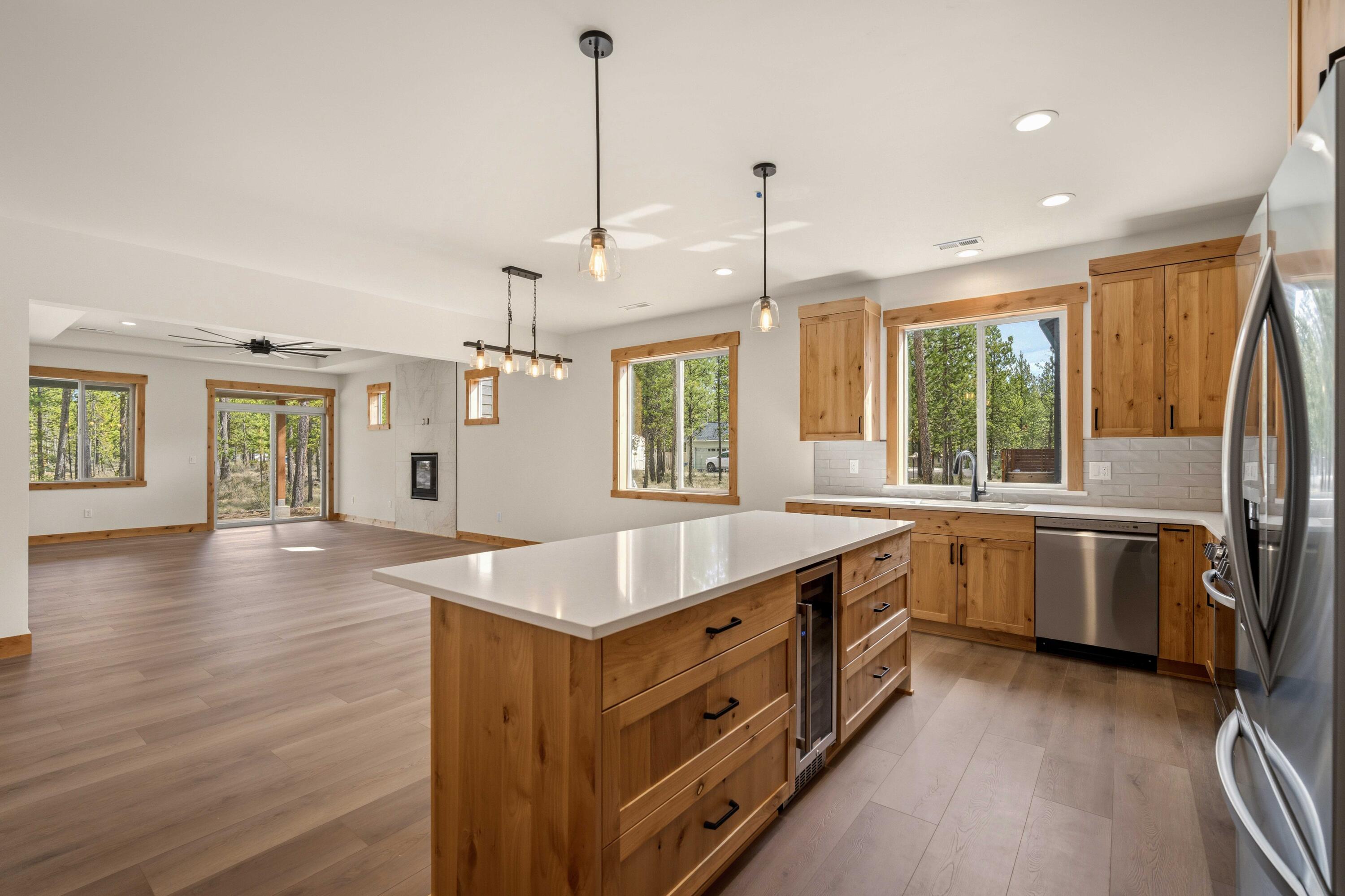 17146 Covina Road Bend, OR 97707 - Photo 5 of 65