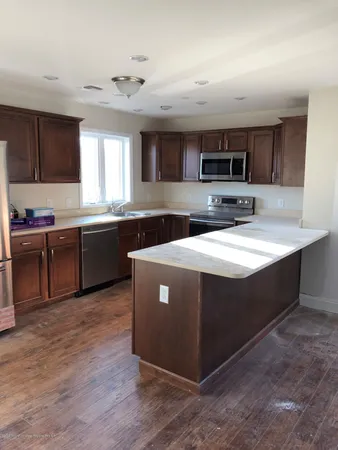 $2,200 | 179 First Avenue, Unit A, Atlantic Highlands, NJ 07716