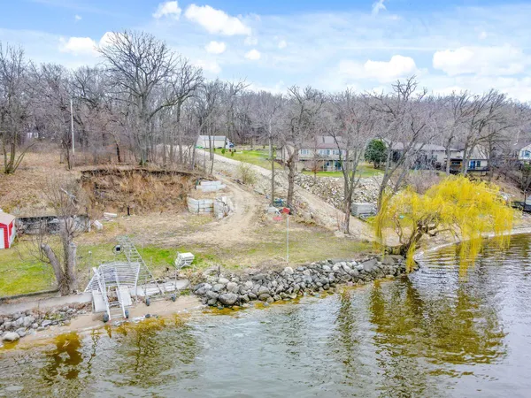 $209,900 | N557 Cowpath Lane, Fort Atkinson, WI 53538