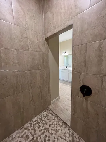 $2,200 | 1060 South Capri Court, LaBelle, FL 33935