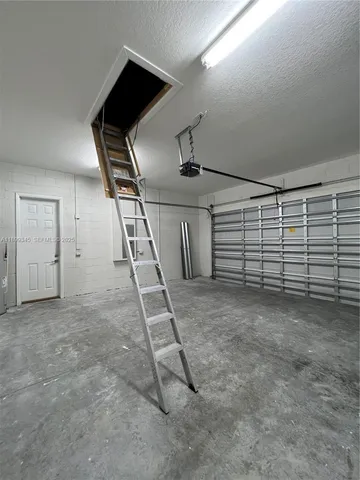 $2,200 | 1060 South Capri Court, LaBelle, FL 33935