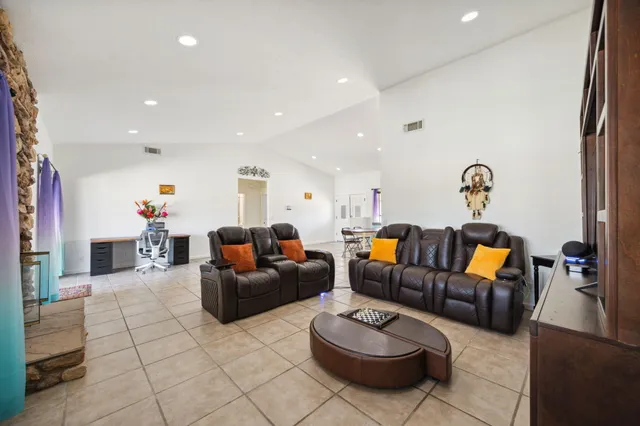 $3,000 | 9735 Hoylake Road, Desert Hot Springs, CA 92240