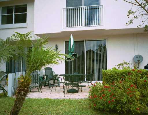 968 Jeffery Street Boca Raton, FL 33487 - Photo 11 of 13 Additional Photo