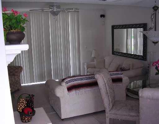 968 Jeffery Street Boca Raton, FL 33487 - Photo 7 of 13 Additional Photo