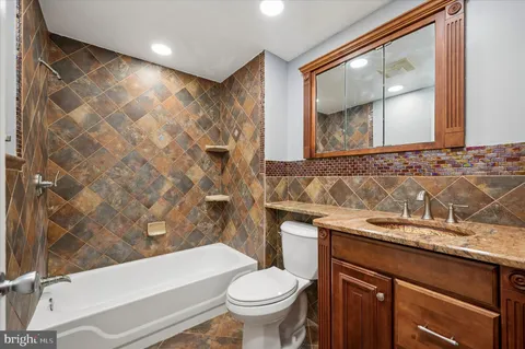 $385,000 | 3305 Krail Street, Philadelphia, PA 19129