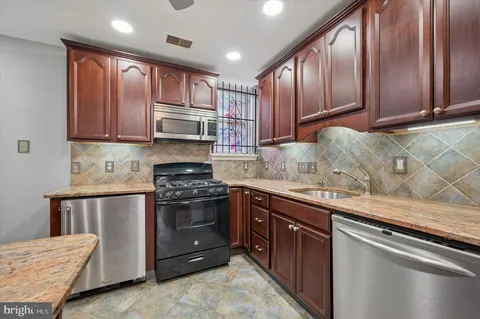$385,000 | 3305 Krail Street, Philadelphia, PA 19129