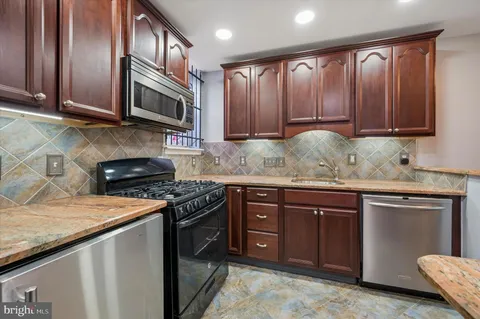 $385,000 | 3305 Krail Street, Philadelphia, PA 19129