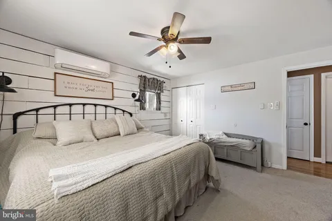 $450,000 | 301 Orinda Drive, Wilmington, DE 19804