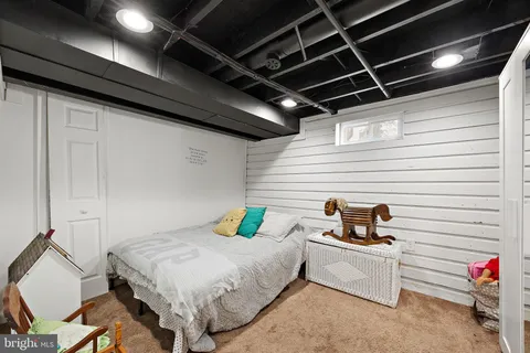 $450,000 | 301 Orinda Drive, Wilmington, DE 19804