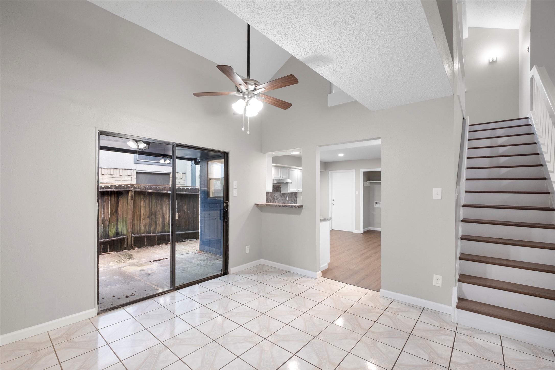 20066 Moonflower Lane Katy, TX 77449 - Photo 10 of 20 a view of an empty room and window