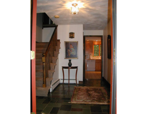 12 Robinson Road Westford, MA 01886 - Photo 13 of 25 Gallery Image 13