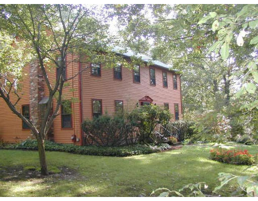 12 Robinson Road Westford, MA 01886 - Photo 2 of 25 Gallery Image 2