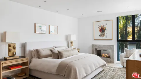 $8,450,000 | 22822 Pacific Coast Highway, Malibu, CA 90265