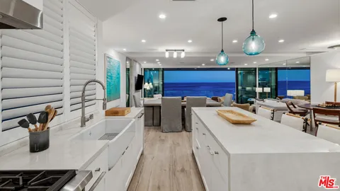 $8,450,000 | 22822 Pacific Coast Highway, Malibu, CA 90265