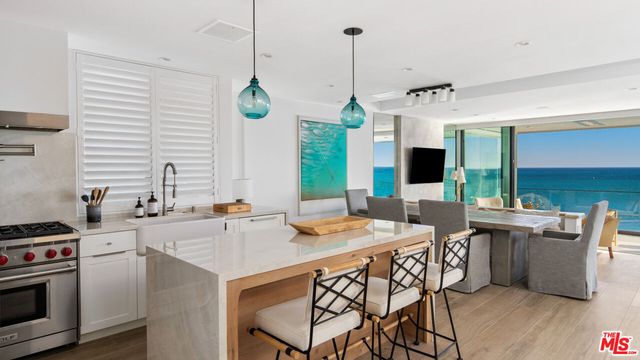 $8,450,000 | 22822 Pacific Coast Highway, Malibu, CA 90265