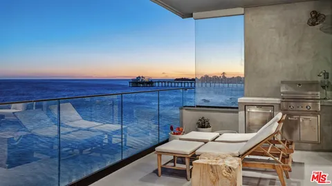 $8,450,000 | 22822 Pacific Coast Highway, Malibu, CA 90265