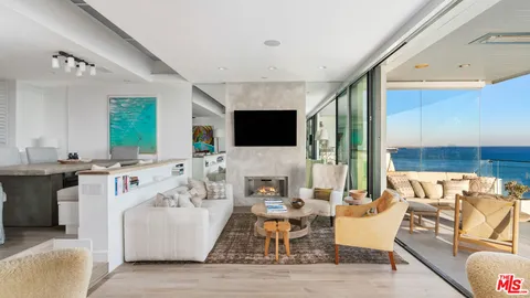 $8,450,000 | 22822 Pacific Coast Highway, Malibu, CA 90265