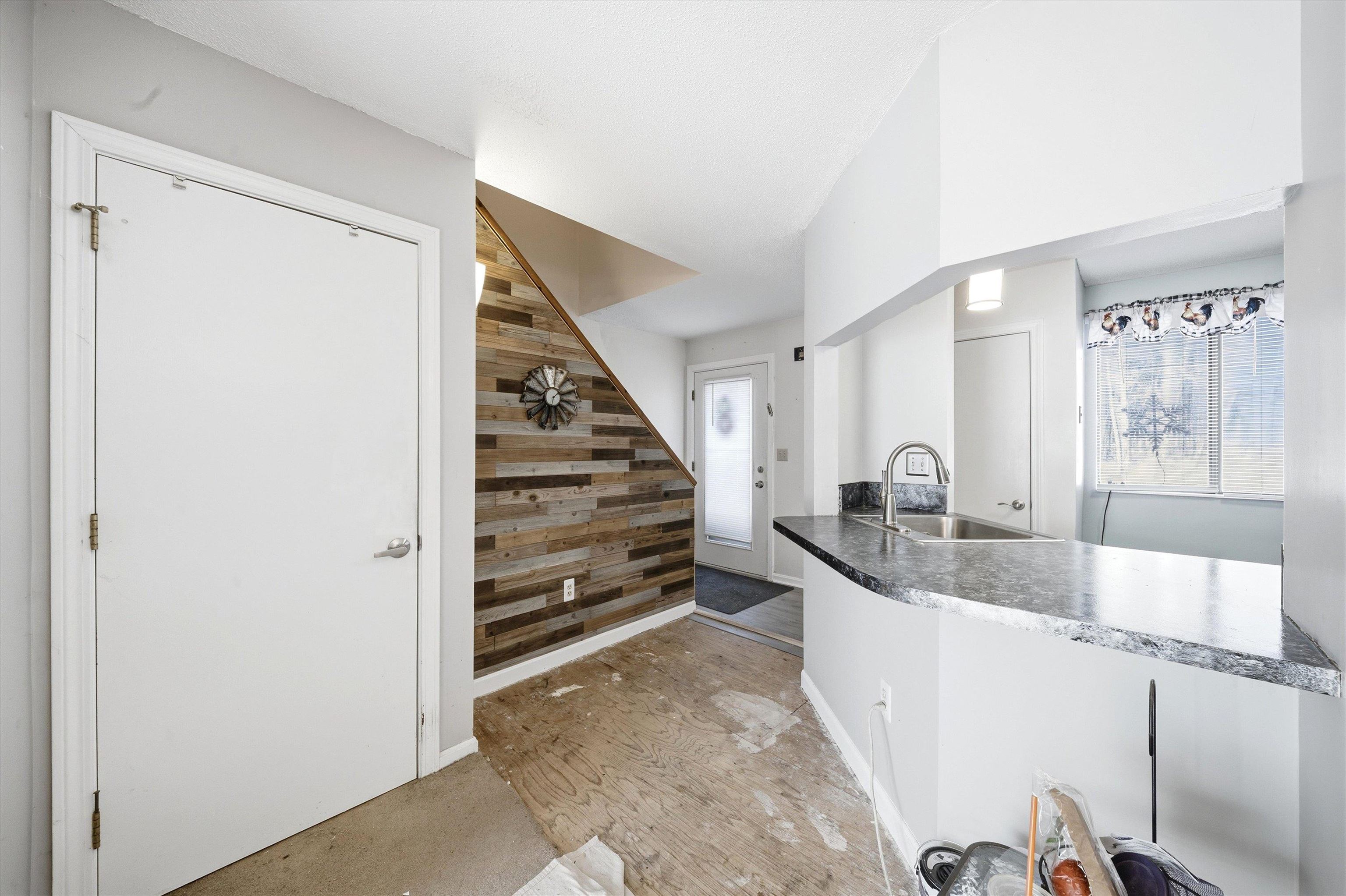 39 Apple Lane, Unit B Hollis, NH 03049 - Photo 5 of 21