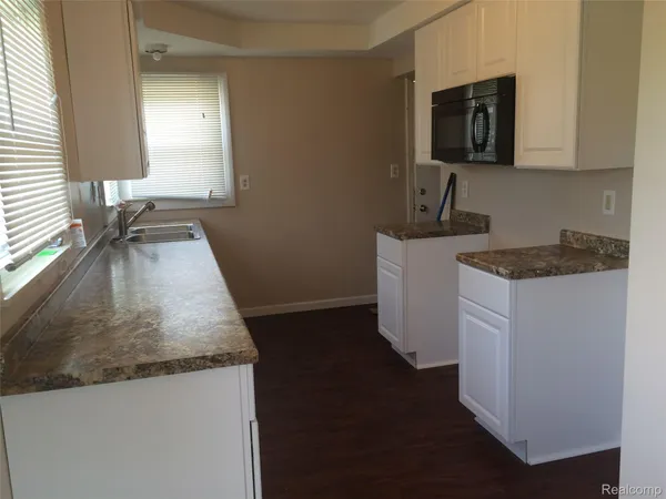 $139,900 | 30057 Spring Arbor Drive, Inkster, MI 48141