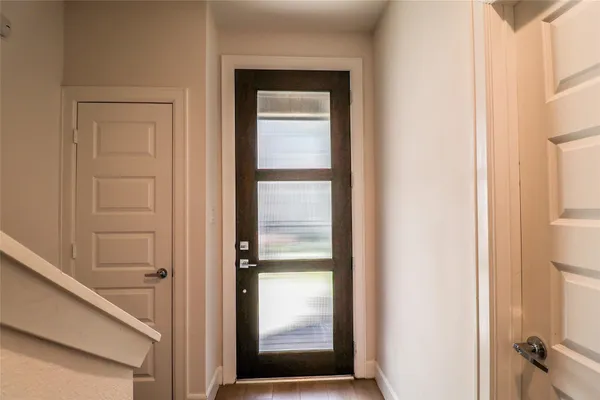 $2,675 | 2745 Clinton Drive, Houston, TX 77020
